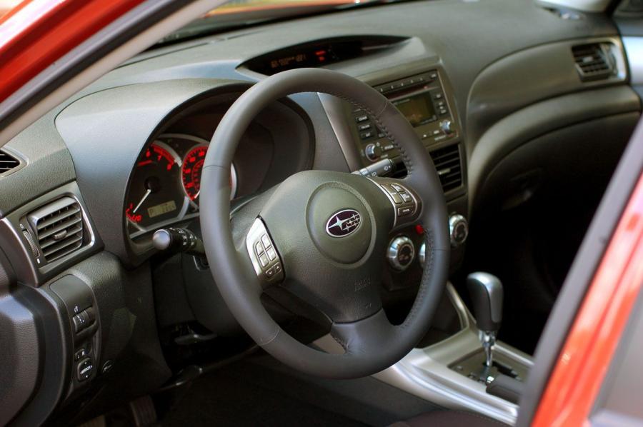  Subaru Impreza 2.5GT 2009 года  (фото 22 из 35)